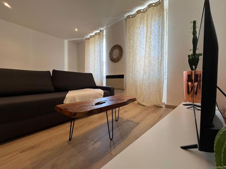 Appartement Proche Du Village Et De La Mer Leucate Exterior foto